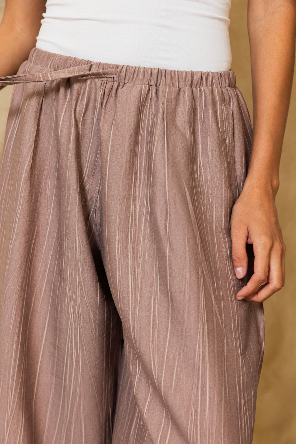 Relaxed Wide-Leg Pants