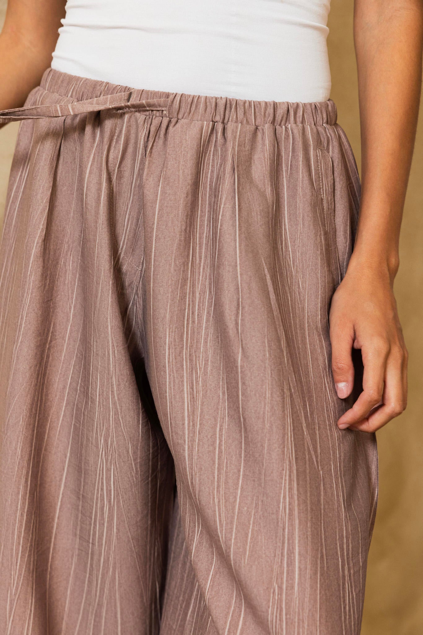 Relaxed Wide-Leg Pants