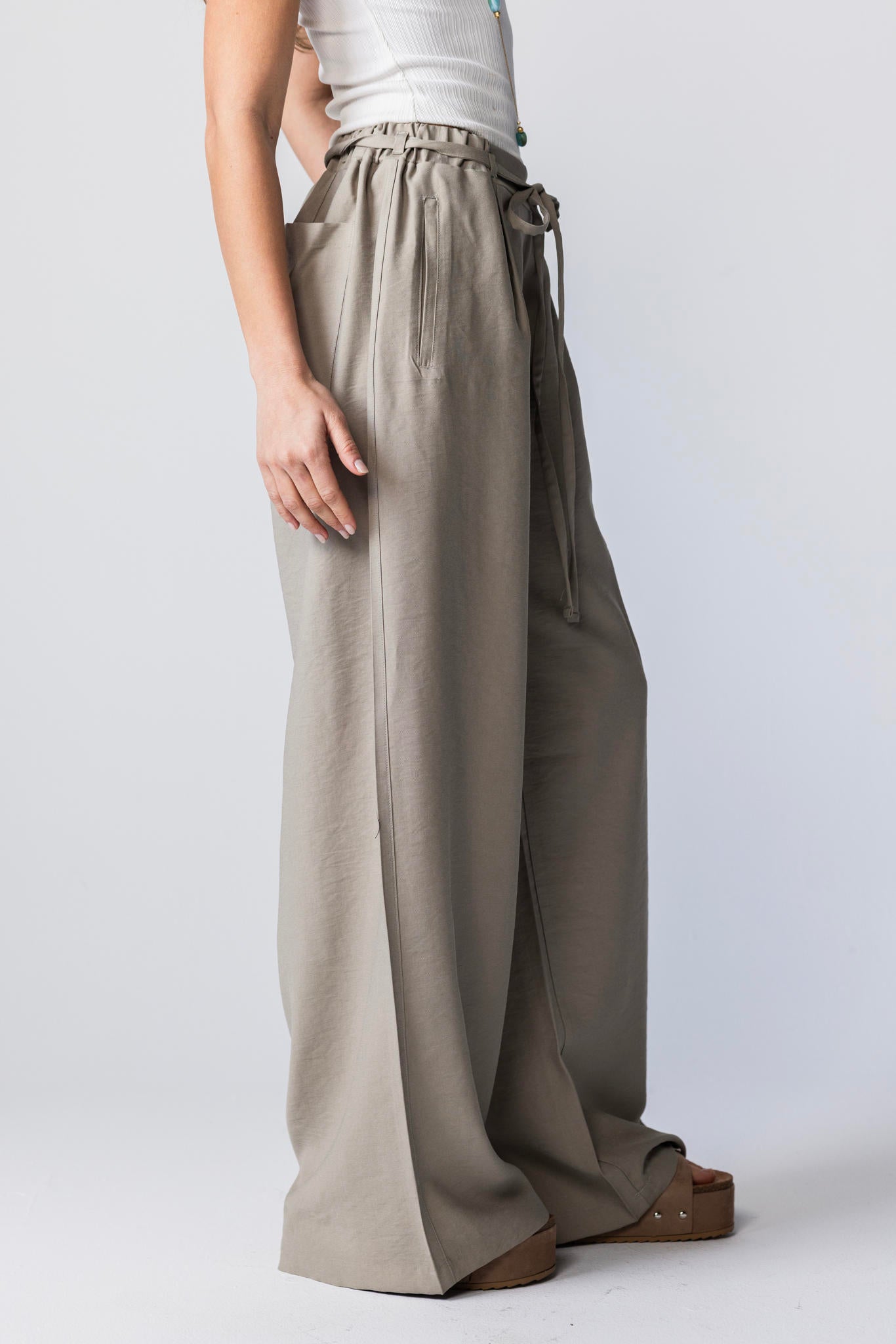 Lightweight Gabardgine Pants