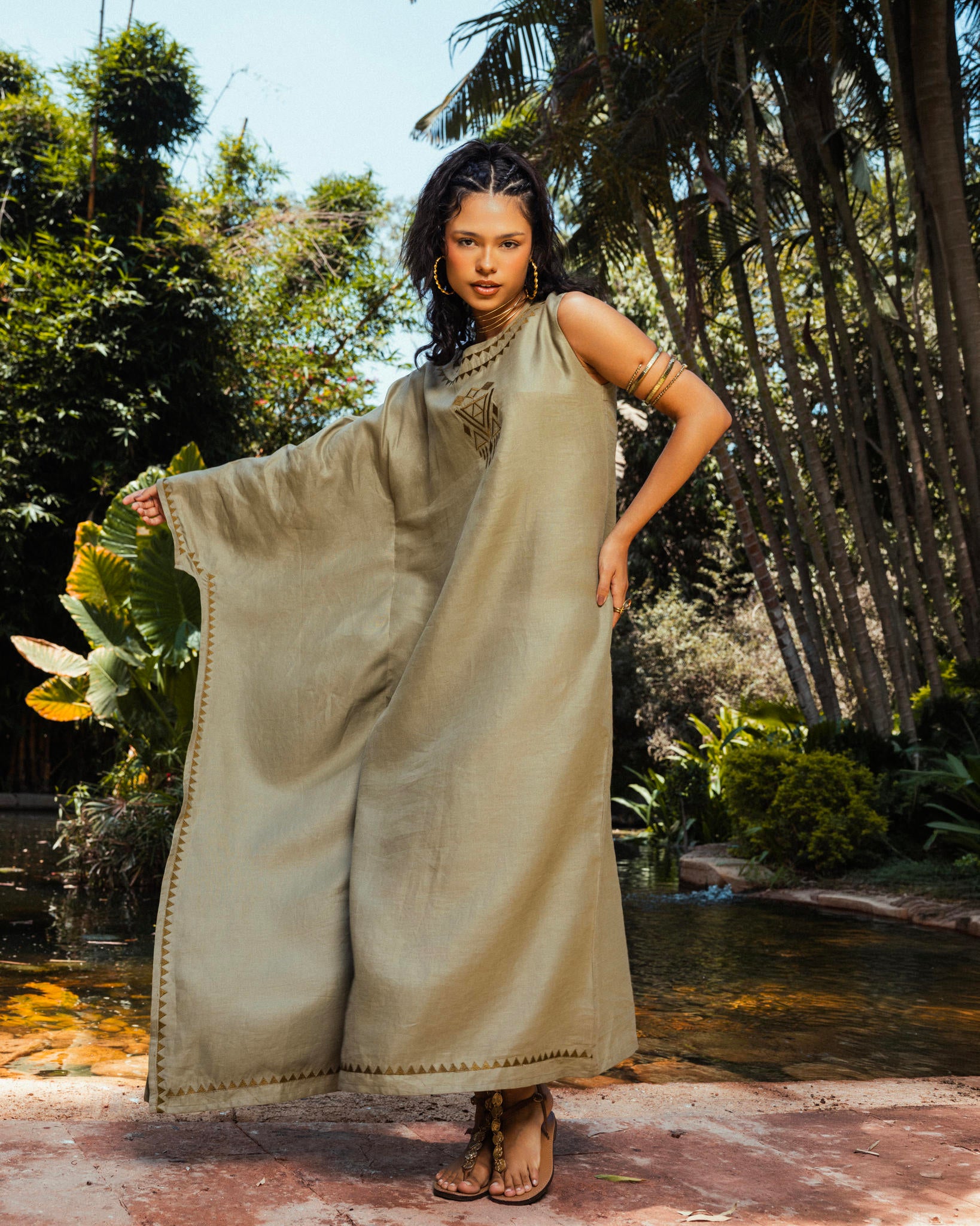 Layali Abaya