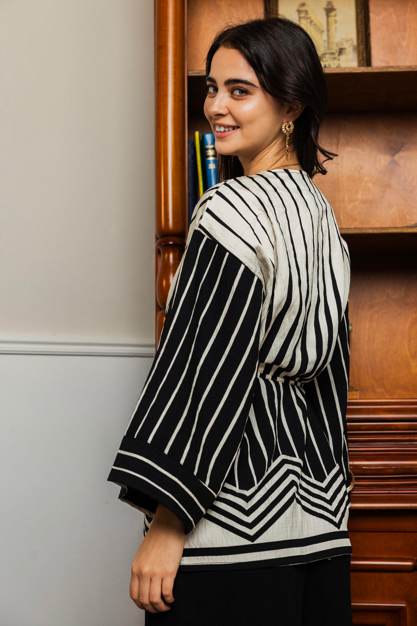 Crossline Cardigan