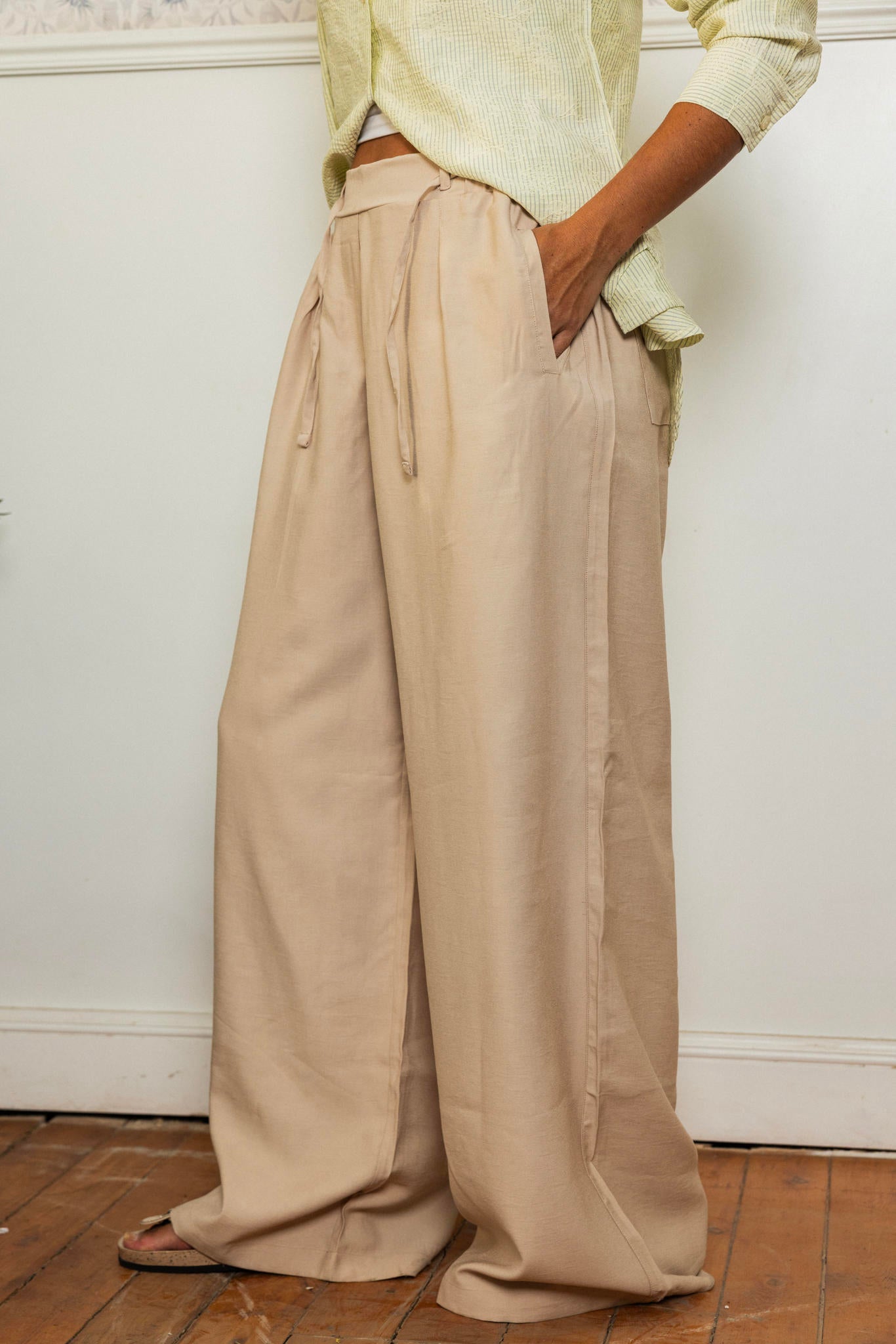 Lightweight Gabardine Pants