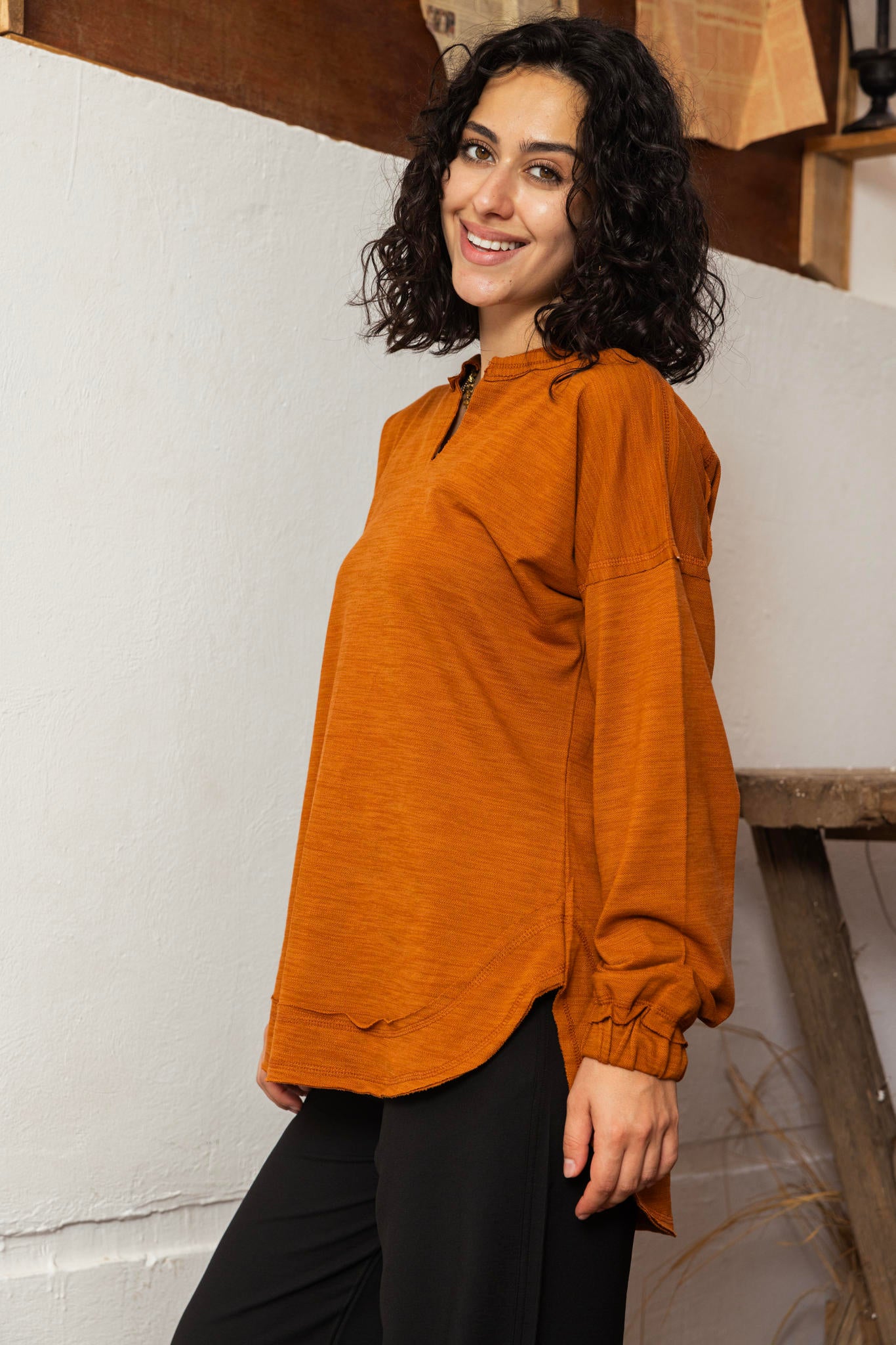 V-Cut Tshirt